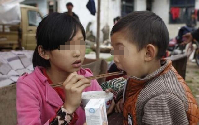 Mua nhà cho em trai lấy vợ nhưng lại bị đối xử chẳng ra gì, tôi tức giận lật bài ngửa khiến vợ chồng chúng phải xin lỗi rối rít-1