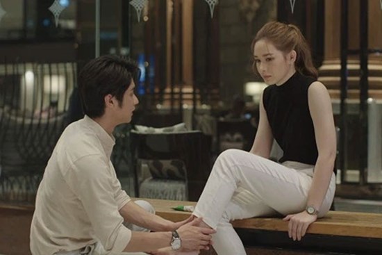 Từ bỏ cuộc hôn nhân hoàn hảo để đến với người đàn ông vừa gặp vài lần và cái kết