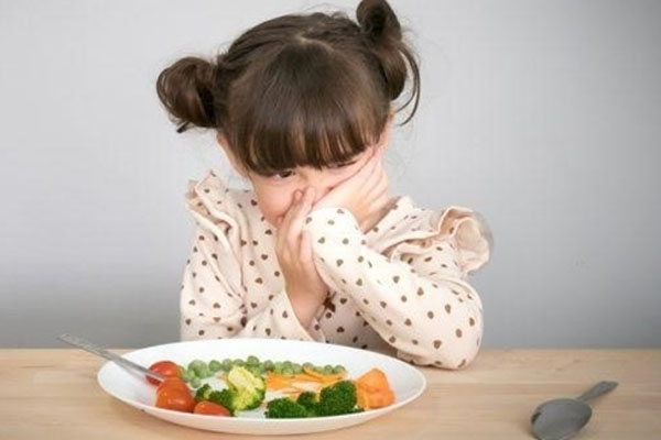 Có nên cho trẻ sơ sinh nằm nghiêng không và những lời khuyên hữu ích để trẻ có giấc ngủ an toàn-4