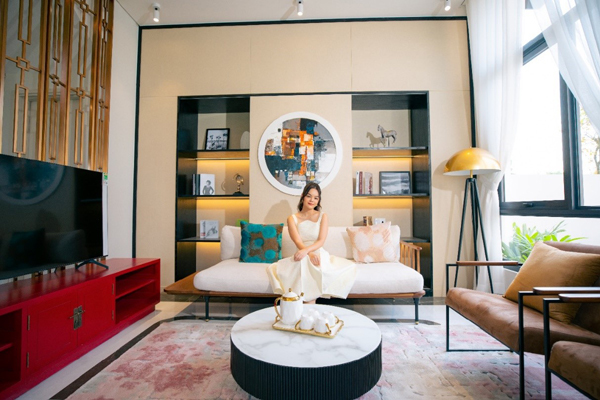 Phạm Quỳnh Anh: U40 nhan sắc ngày càng trẻ hóa, tậu nhà - xe hơi tiền tỷ, cuộc sống bình yên đầy ngưỡng mộ-6