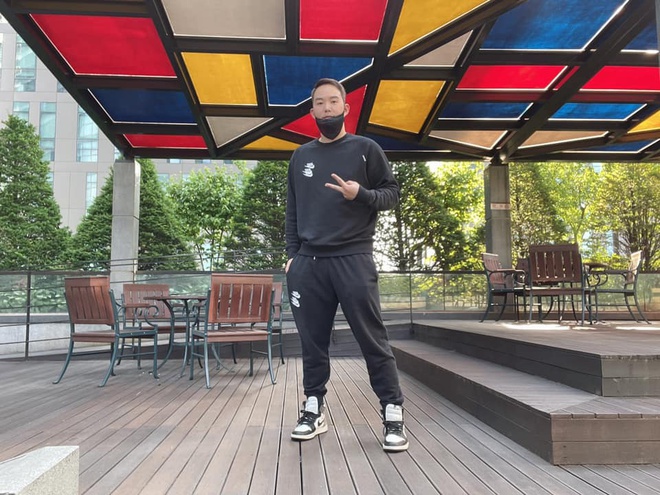 Cậu con trai độc nhất của HLV Park Hang-seo: Dứt sự nghiệp quần đùi áo số vì áp lực, làm việc ở xưởng sửa chữa ô tô trái ngược với hi vọng của nhiều người-2