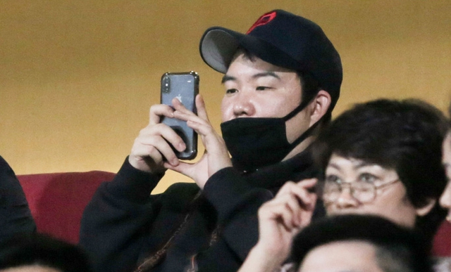 Cậu con trai độc nhất của HLV Park Hang-seo: Dứt sự nghiệp quần đùi áo số vì áp lực, làm việc ở xưởng sửa chữa ô tô trái ngược với hi vọng của nhiều người-3