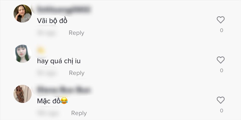 Hương Tràm lăng xê kiểu mặc đồ tắm ngoài quần short như siêu nhân-4