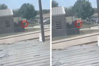 Vụ xả súng tại trường tiểu học Mỹ: Camera ghi lại khoảnh khắc nghi phạm 18 tuổi lén lút đột nhập vào trường học trước khi ra tay