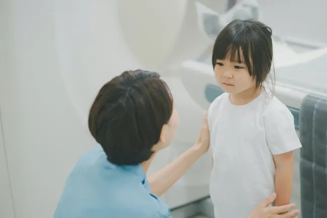 Trước khi ngủ 1 tiếng, cha mẹ chỉ cần làm đúng 2 điều này với con cái, khi lớn lên trẻ sẽ có IQ lẫn EQ vượt ngoài mong đợi-1