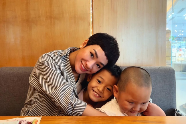 Là bà mẹ cực khéo nhưng sao Việt đình đám này vẫn có lần bị dân tình chê chuyện dạy con: Cách cô phản hồi mới đầy bất ngờ-1