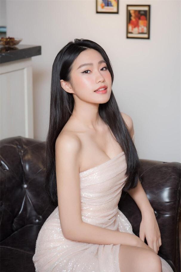 Doãn Hải My chuyển style quyến rũ sau khi hẹn hò Đoàn Văn Hậu-5