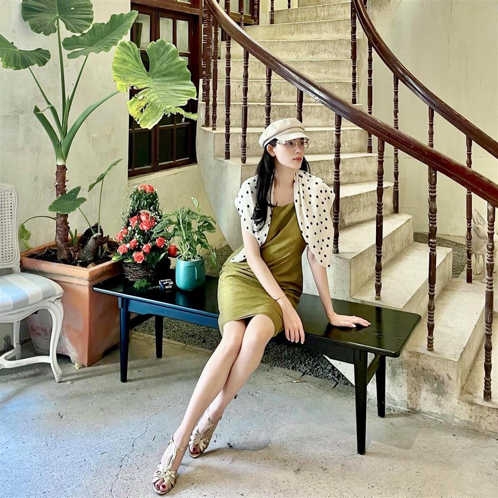 Giống Hà Tăng, Linh Rin sắp làm dâu hào môn nhưng chỉ giản dị diện lại đồ cũ-6