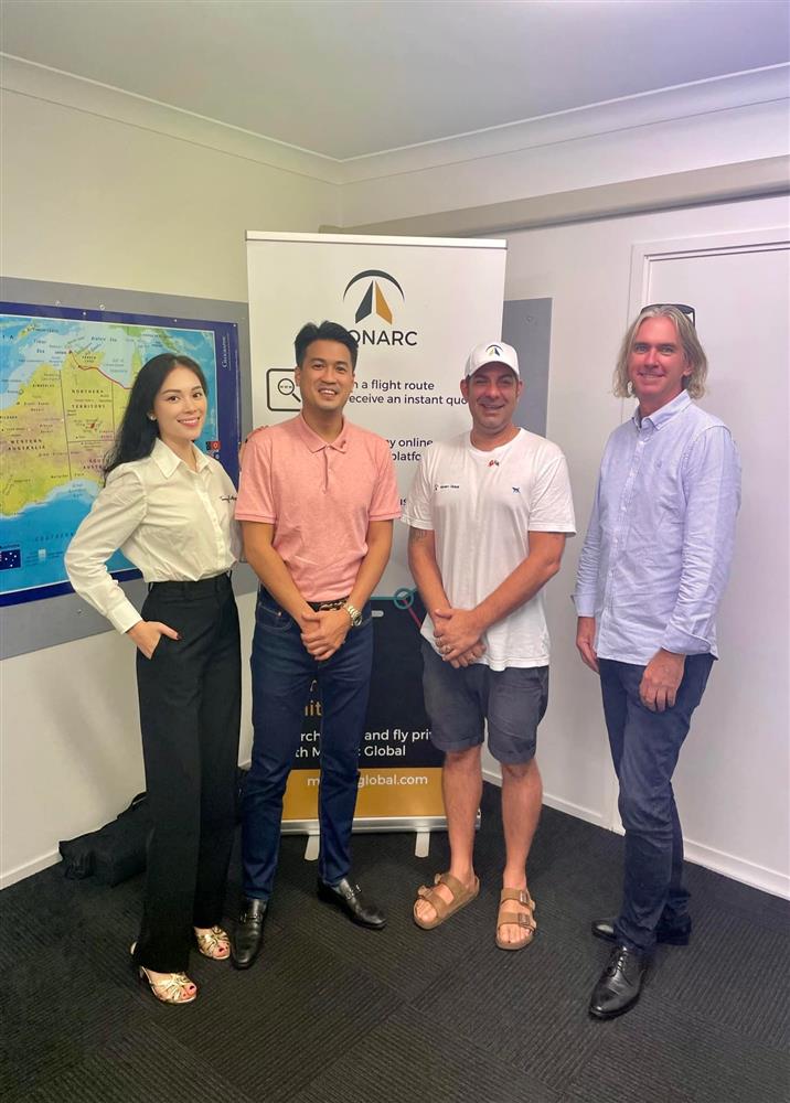 Giống Hà Tăng, Linh Rin sắp làm dâu hào môn nhưng chỉ giản dị diện lại đồ cũ-11