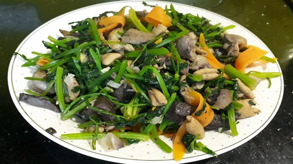 Thực hư thông tin giá đỗ, rau cần, cải xoăn, súp lơ ngon bổ rẻ nhưng không nên xào với gan lợn-2