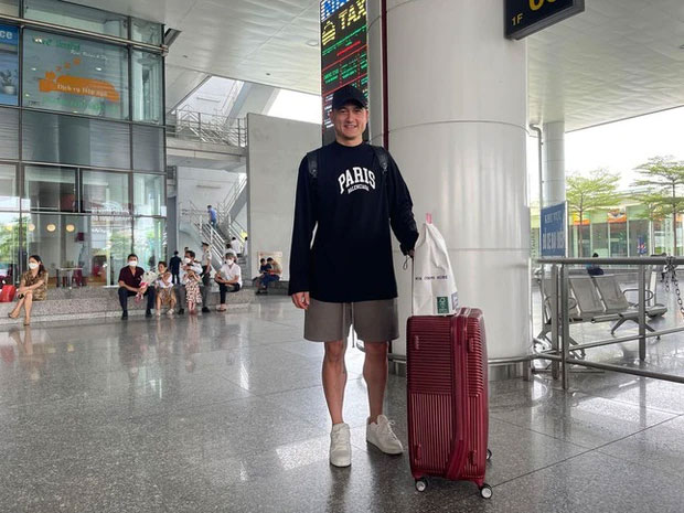 Thủ môn Văn Lâm về nước hội quân: Tôi hạnh phúc vì lại được nghe tiếng Việt!-1