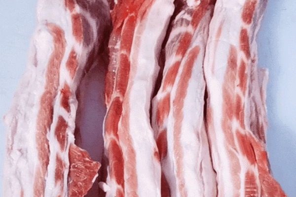 Đừng ham mua thịt lợn rẻ, hãy nhớ '2 không mua 5 nên mua', người bán thịt không dám lừa, còn khen bạn là chuyên gia