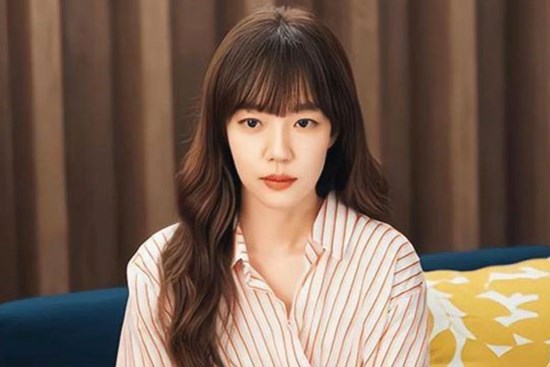 Bắt gặp vợ trong ô tô với trai lạ và cú trượt dài đầy giận dữ của hôn nhân