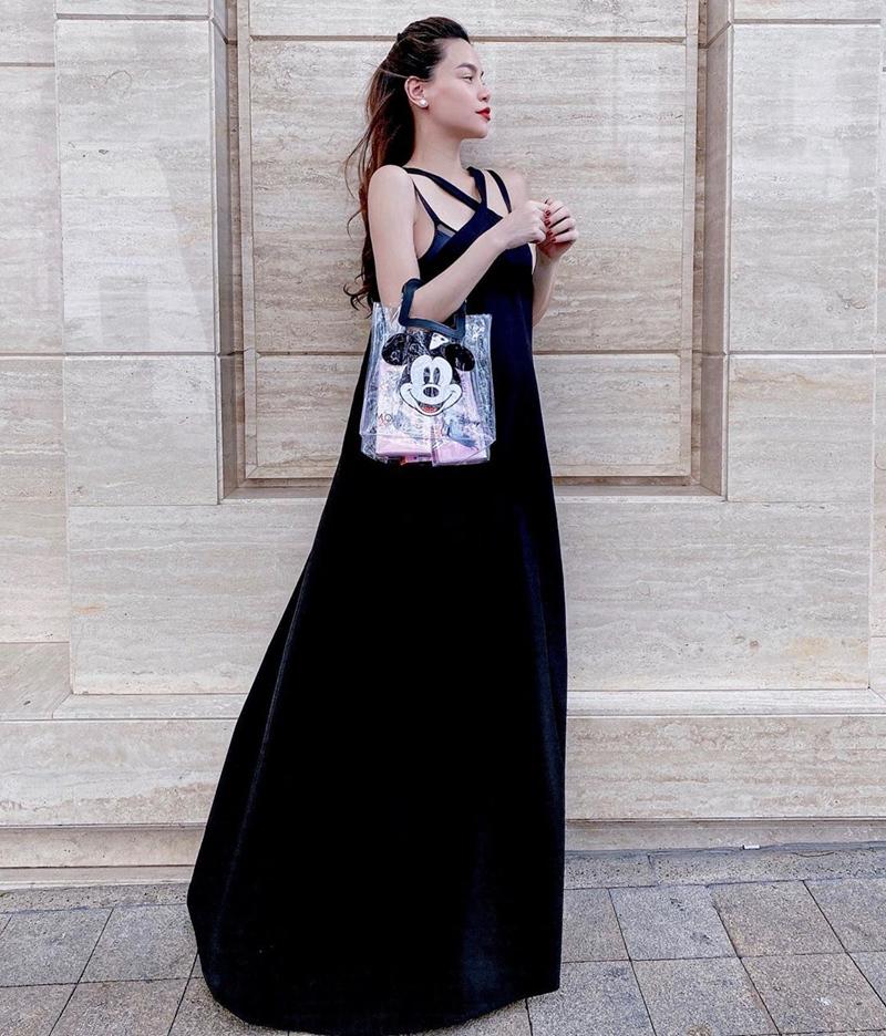 Học lỏm 10 mỹ nhân Việt mix đồ với yếm đen đẹp miễn chê-9