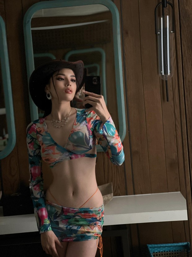 Hoa hậu Kỳ Duyên chăm chỉ mặc crop top khoe vòng eo con kiến nóng bỏng-3