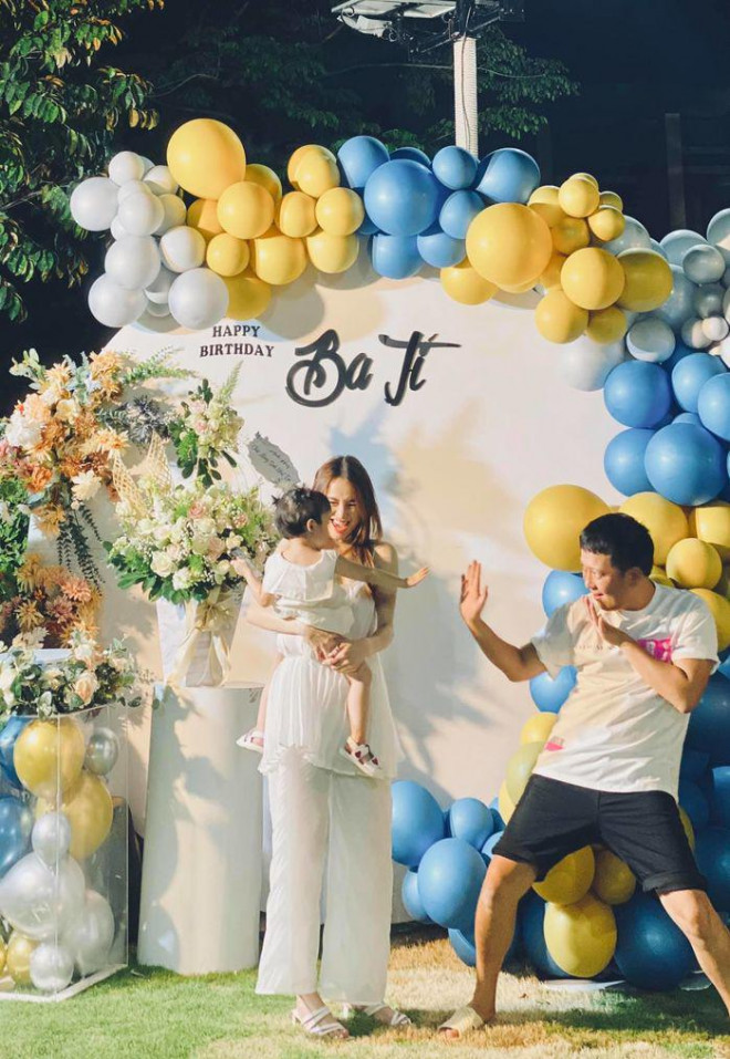 Con gái Nhã Phương, Trường Giang ăn vạ giữa siêu thị khi không được mua món đồ yêu thích-5