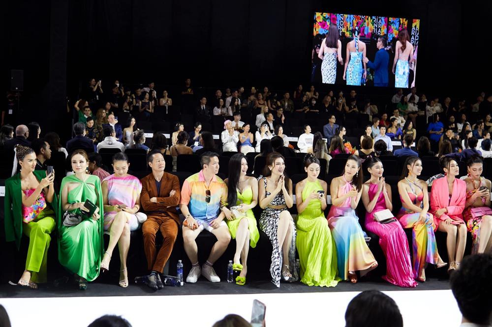 Đoàn Di Băng vứt chiếc túi gần 1 tỷ vạ vật dưới đất như giẻ rách-4