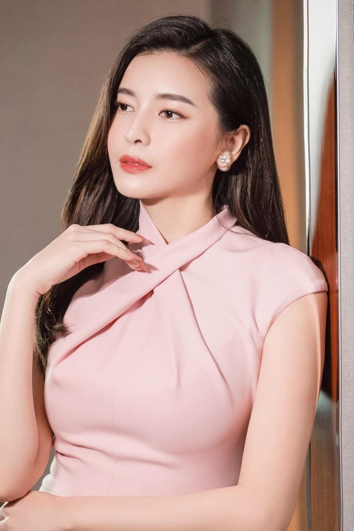 Tuổi thơ đầy sóng gió của Cao Thái Hà mà ít ai biết đến: Ba mẹ ly hôn, gia đình phá sản-1