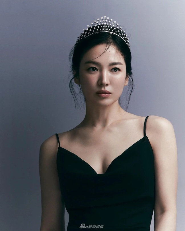 Song Hye Kyo, Son Ye Jin bất ngờ tụt hạng trong Top mỹ nhân Hàn đẹp nhất mọi thời đại, thua cả đàn em kém 10 tuổi-6