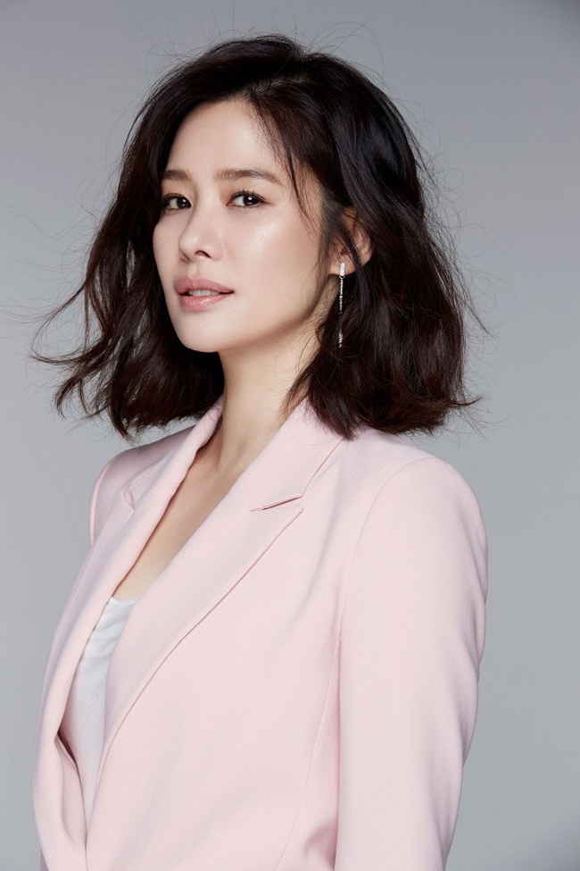 Song Hye Kyo, Son Ye Jin bất ngờ tụt hạng trong Top mỹ nhân Hàn đẹp nhất mọi thời đại, thua cả đàn em kém 10 tuổi-2