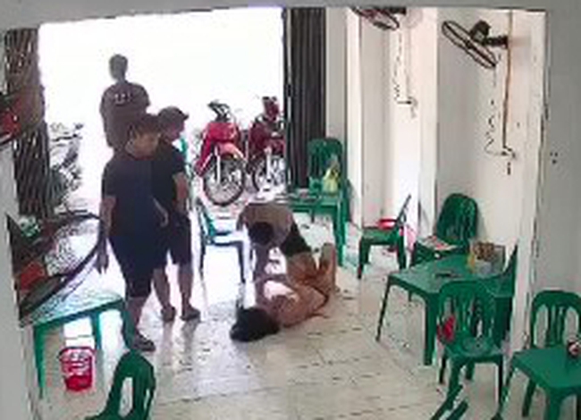 Hà Nội: Người phụ nữ nhập viện nguy kịch sau trận đòn của gã đàn ông ở quán bia-1