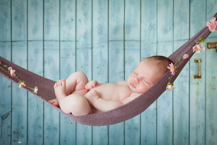 Có nên cho trẻ sơ sinh nằm võng không? Lý do tại sao?-1