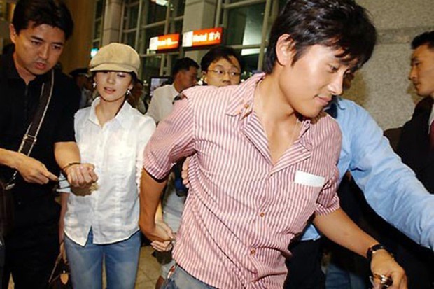 Mối tình đau khổ nhất đời Song Hye Kyo: Yêu Lee Byung Hun bất chấp dư luận, chia tay vì Bi Rain và nỗi dằn vặt đau đáu 10 năm-4