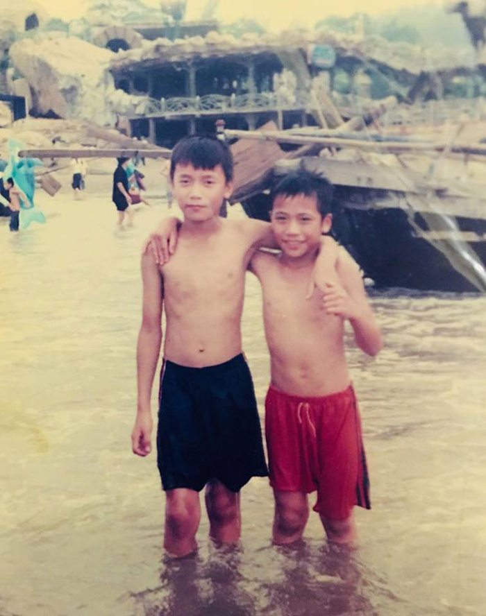 Tuổi thơ cơ cực của thủ môn Bùi Tiến Dũng: Xách vữa phụ hồ, từng suýt bỏ lỡ với sân cỏ-2