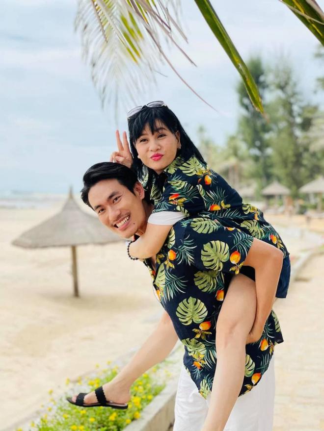 Hậu xác nhận chia tay Kiều Minh Tuấn, Cát Phượng tất bật đi làm từ thiện, thần thái nay đã tươi vui hơn hẳn-3