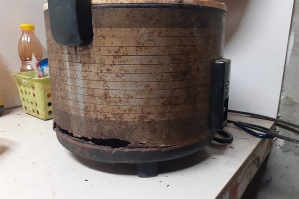 Trộn bột giặt với lon bia uống dở để góc nhà: Muỗi nhiều mấy cũng bị diệt sạch bách-3