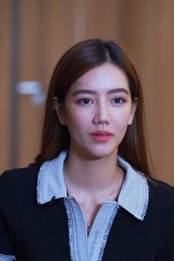 Các chị dâu nghi ngờ vợ chồng tôi bòn rút 50 cây vàng của bố, tôi liền đưa ra cuốn sổ khiến mọi người tái mặt-1