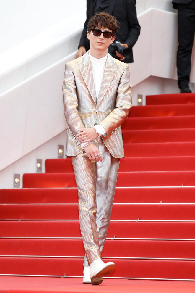 101 quy định cực gắt về trang phục ở Cannes: Giày thể thao và quần bị cấm tiệt, vậy mà vẫn có người 5 lần 7 lượt lách luật-4