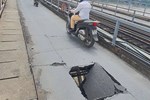 Hiện trường vụ thủng mặt cầu Long Biên