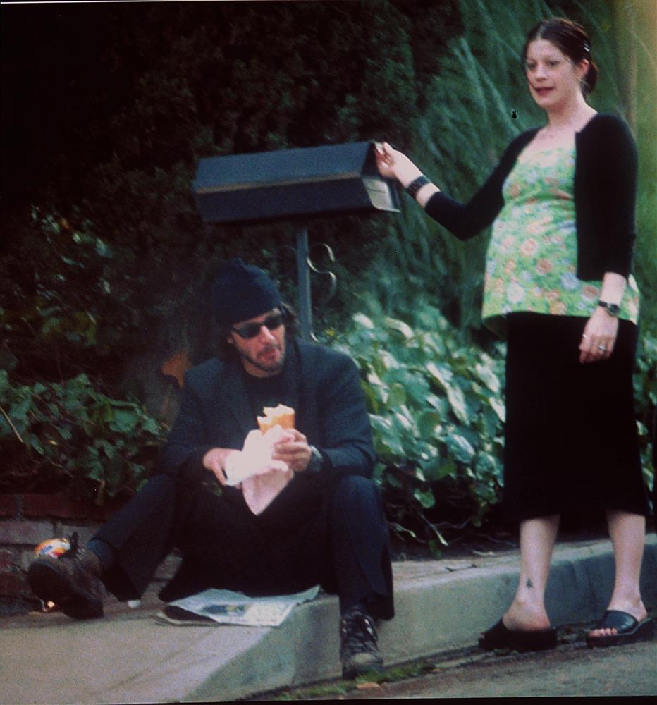 Ngôi sao tử tế nhất hành tinh” Keanu Reeves: Người đàn ông đi qua nhiều thập kỷ cô đơn cho đến khi gặp được người phụ nữ cứu rỗi cuộc đời-9