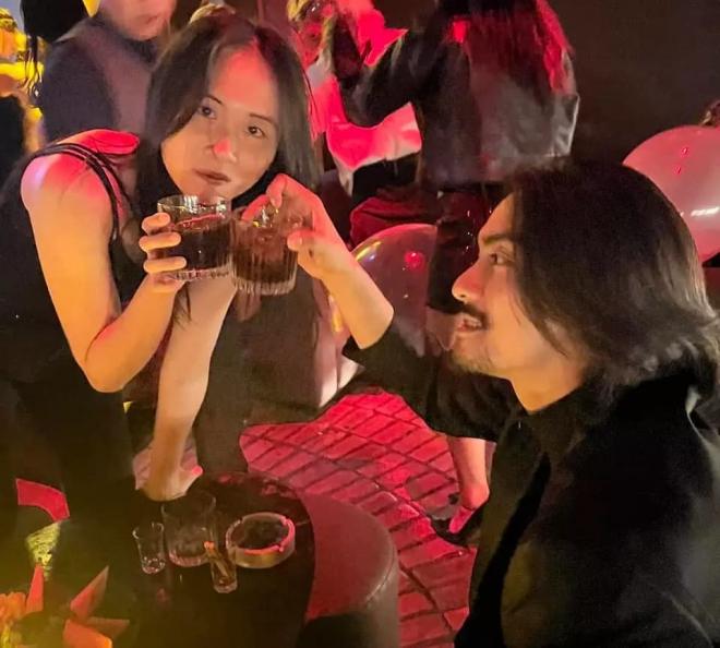 Không chỉ công khai thân mật bên bạn trai kém tuổi, Phương Thanh tiết lộ luôn mối quan hệ của con gái và nửa kia-4