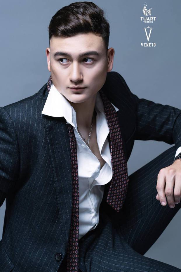 Cuộc sống nam thần Đặng Văn Lâm: Tậu nhà sang xịn, đi xe cổ & yêu toàn mỹ nhân nóng bỏng-14