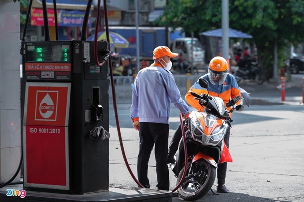 Giá xăng tiếp tục vượt mốc 31.000 đồng/lít?-3