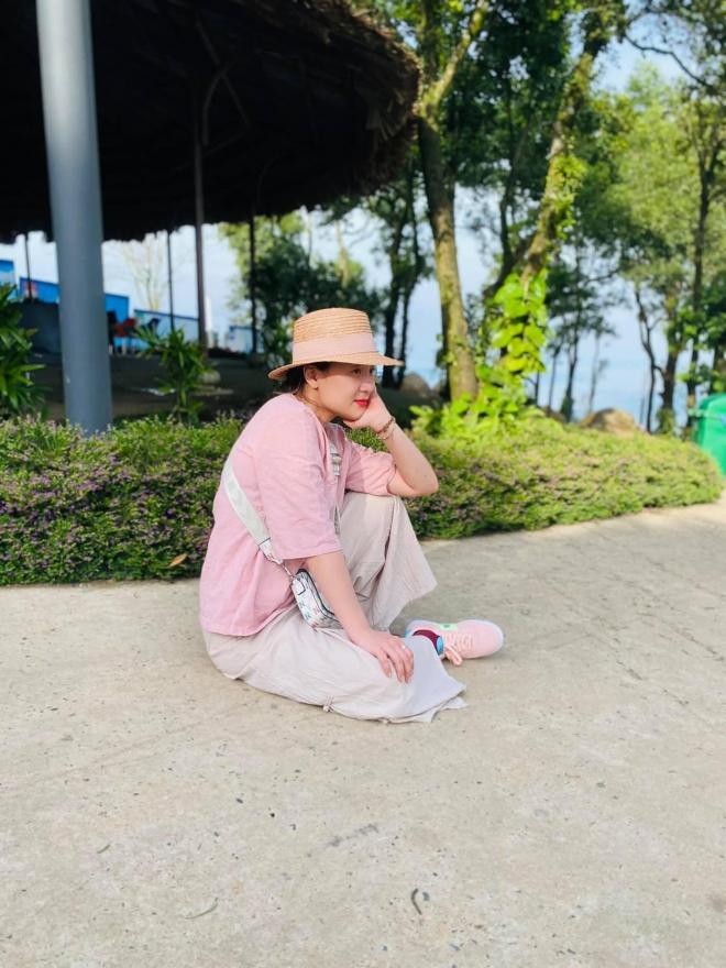 Ca sĩ Thủy Bi là ai? Nhan sắc đời thường ra sao?-4