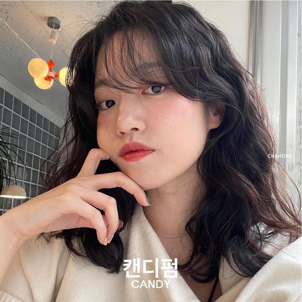 4 kiểu tóc ngang vai cho chị em ngoài 30 tuổi: Chuẩn thanh lịch, trẻ trung hơn cả tóc ngắn-10