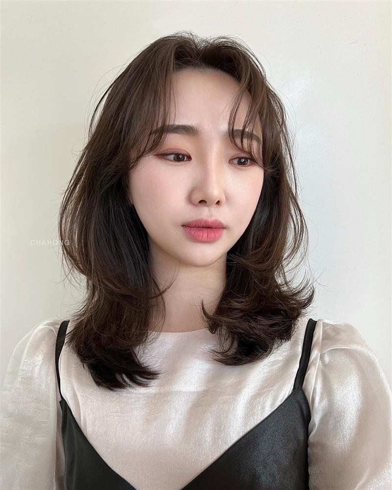 4 kiểu tóc ngang vai cho chị em ngoài 30 tuổi: Chuẩn thanh lịch, trẻ trung hơn cả tóc ngắn-13