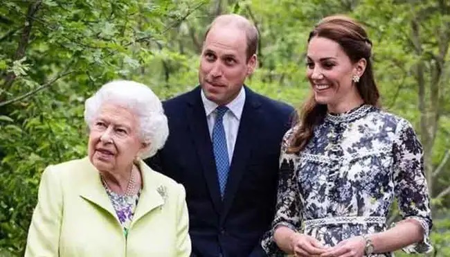 Tiết lộ điều mà Nữ hoàng Anh ngưỡng mộ nhất ở Công nương Kate khiến bà hoàn toàn ủng hộ cháu dâu này-1