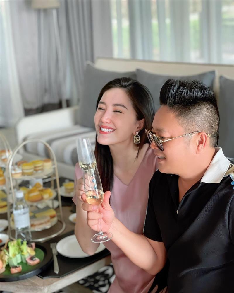 Cuộc sống đối lập của hai công chúa nhạc teen Vpop một thời: Bảo Thy viên mãn bên chồng lớn tuổi, Khổng Tú Quỳnh trầm lặng sau đổ vỡ chuyện tình 8 năm-5