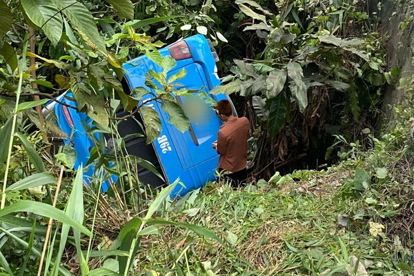 Người hùng kể phút đuổi theo cứu 3 người đi xe máy mất phanh khi đổ đèo Tam Đảo-2