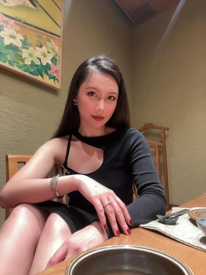 MC Minh Hà gia nhập đường đua bikini, body săn chắc không chút mỡ thừa chiếm spotlight-10