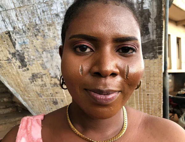 Tập tục rạch mặt tại Nigeria: Khi những vết sẹo trên mặt xác định danh tính và vẻ đẹp của một người-3