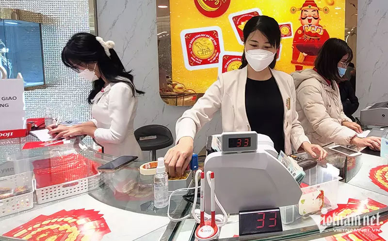 Mua vàng 74 triệu đồng/lượng, đau lòng nhìn giá giảm mãi không hồi-1