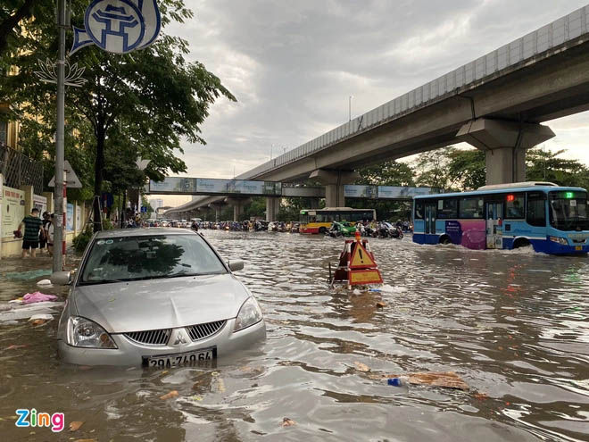 Hà Nội mưa lớn vượt kỷ lục năm 1986-1