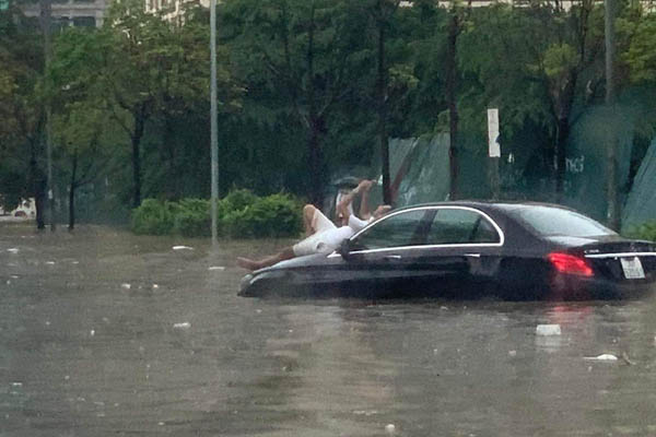 Phát hiện thi thể người phụ nữ đang phân huỷ-2