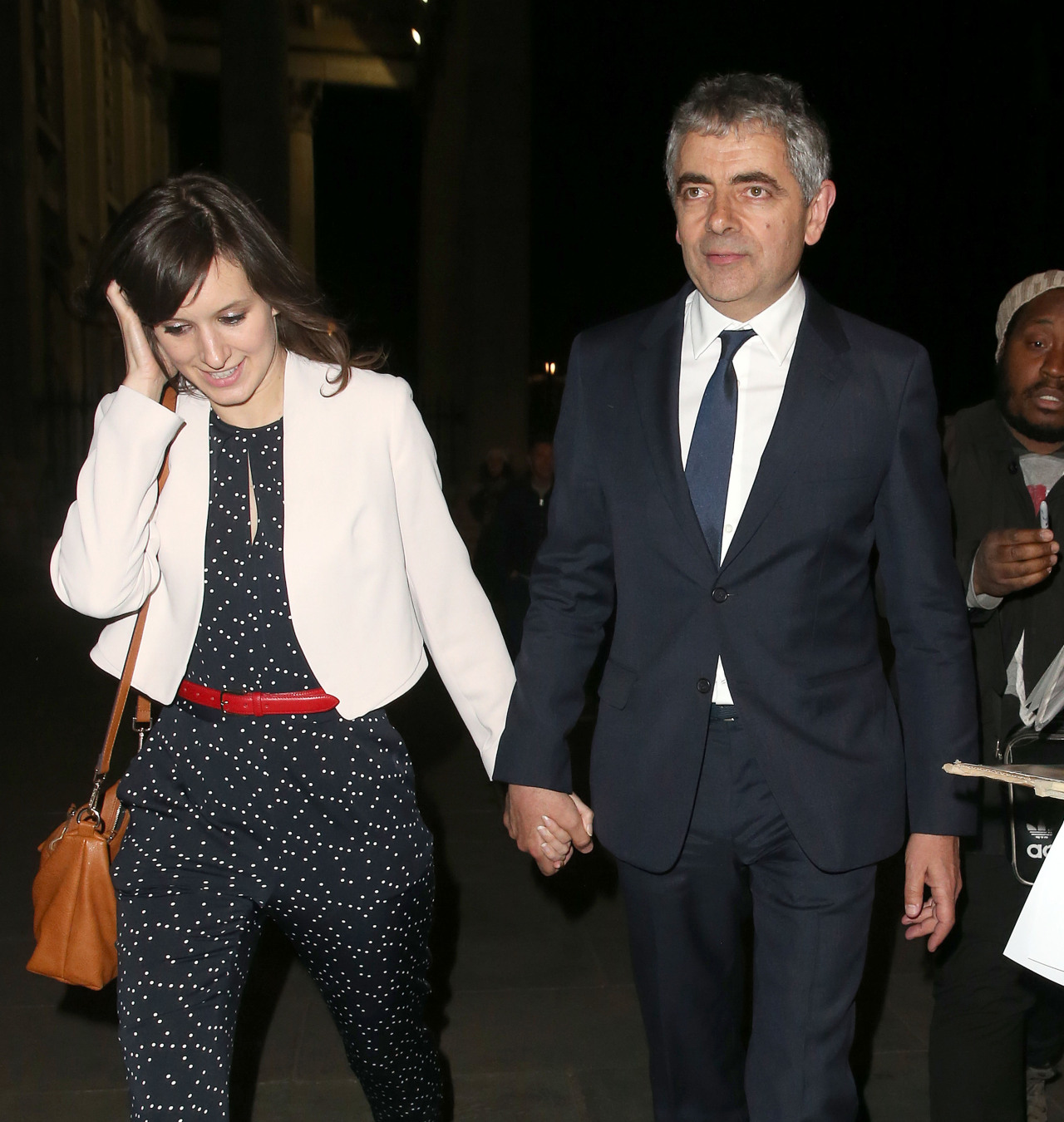 Vua hài Mr. Bean Rowan Atkinson: Vứt bỏ hôn nhân hơn nửa đời người trong vòng 65 giây, để đi theo tiếng gọi tình yêu-16