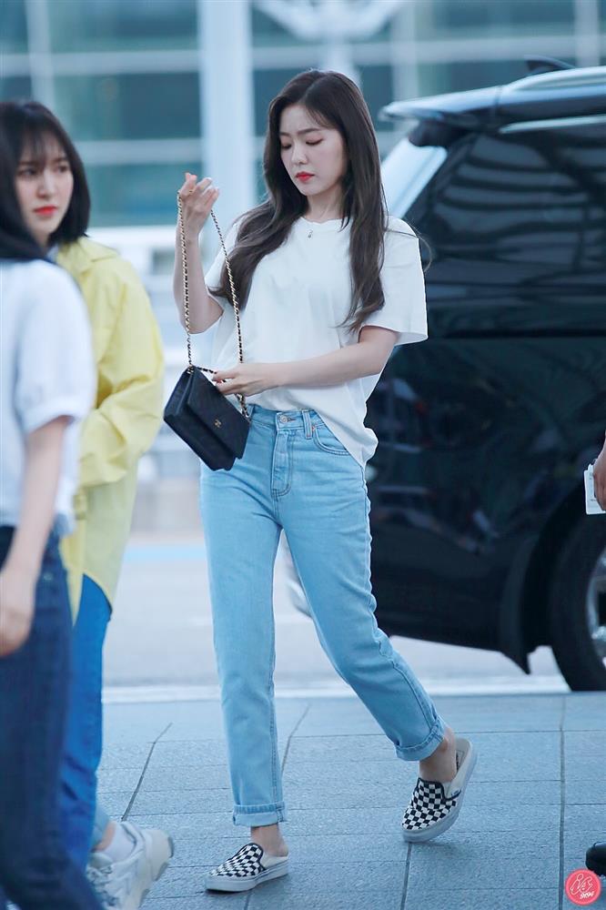 5 kiểu áo thun không bao giờ lỗi mốt, sao Hàn hè nào cũng diện-3